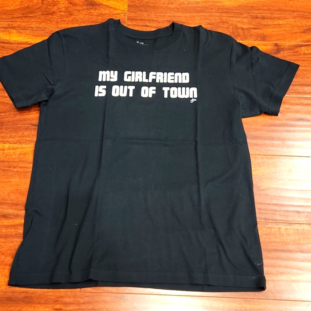 Five Crown T-shirt Size L